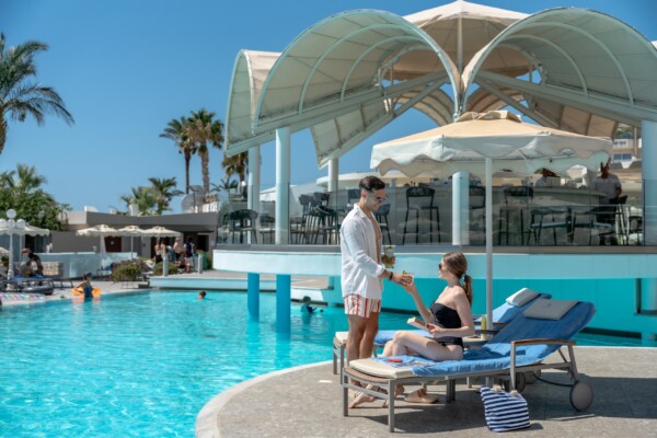 Oasis Pool Bar